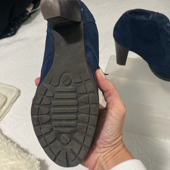 Dark denim blue tie up boots - Picture 4 of 4